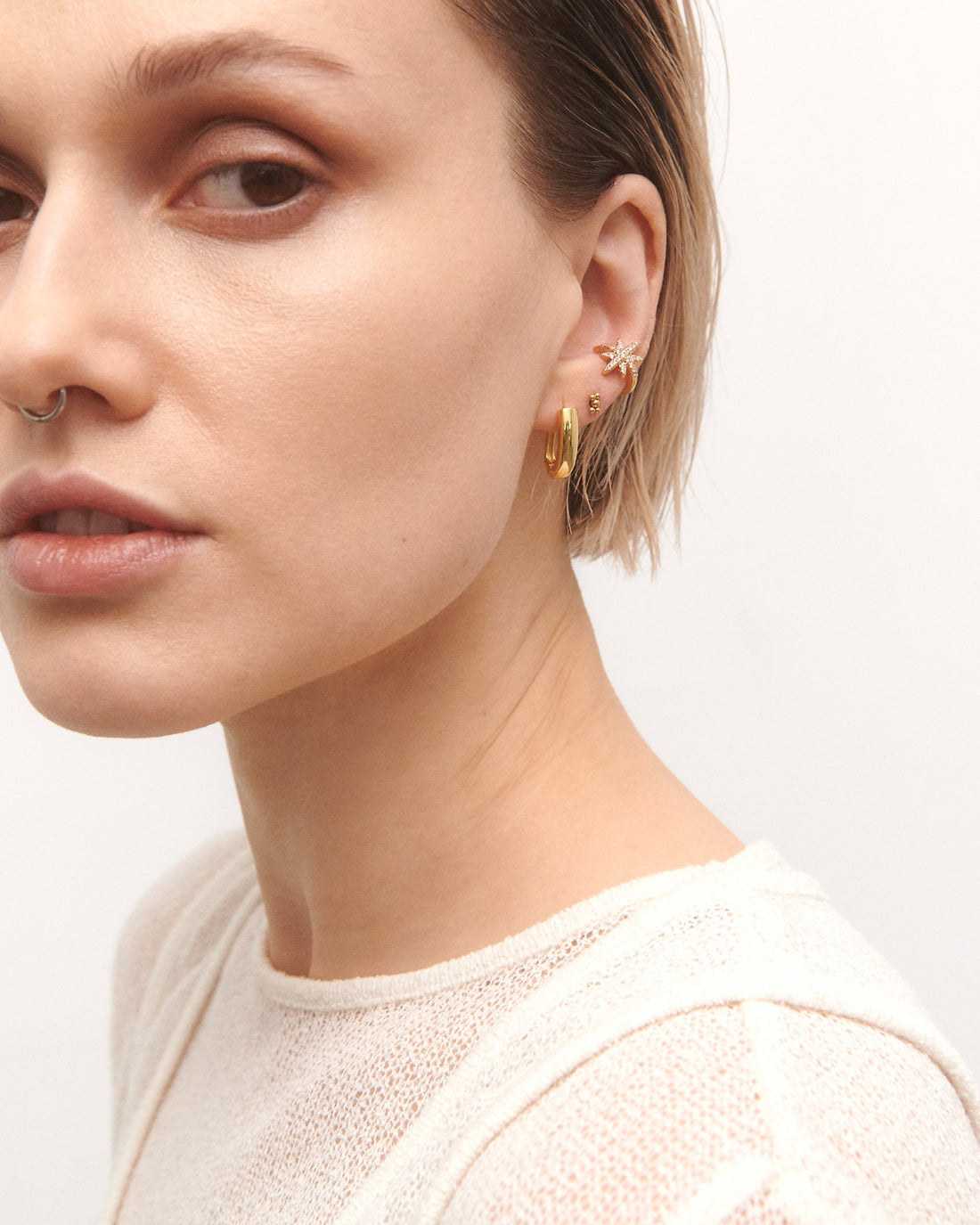 ALEXIA EARCUFF 